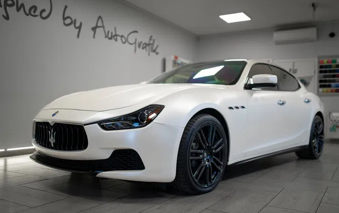 lubelskie Maserati Ghibli cena 90000 przebieg: 205000, rok produkcji 2014 z Chełm